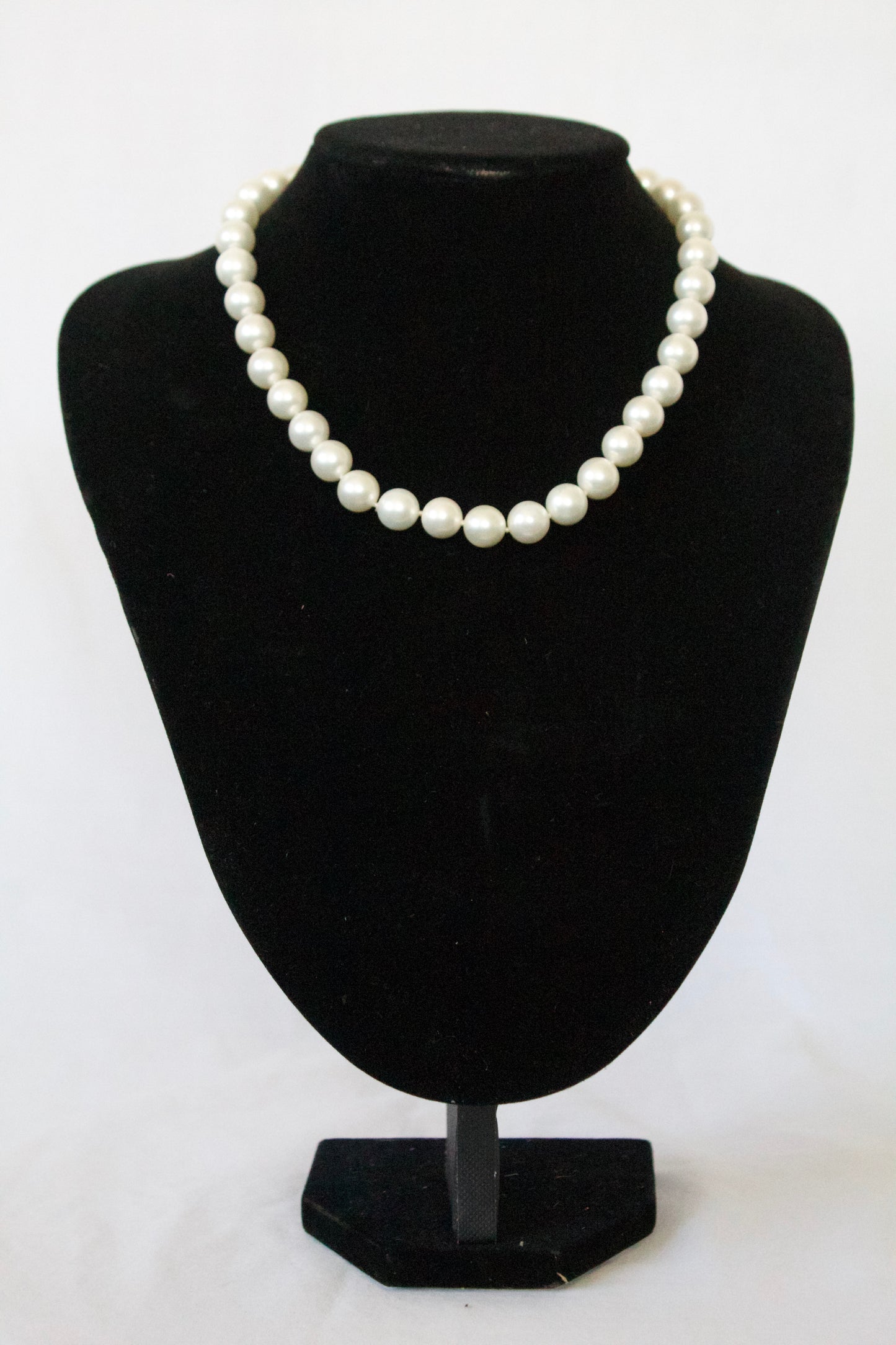 White Shell Pearl Necklace