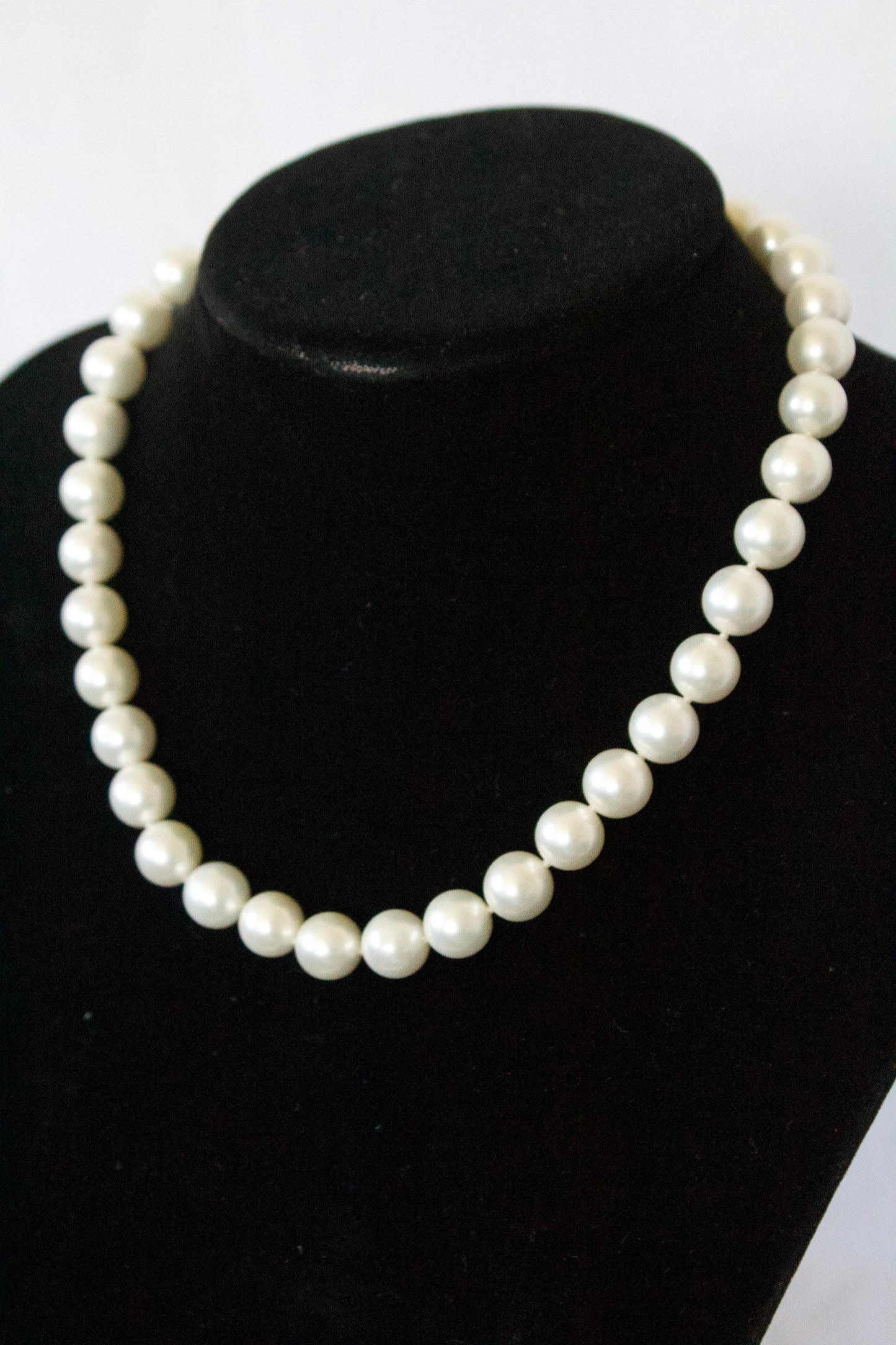 White Shell Pearl Necklace