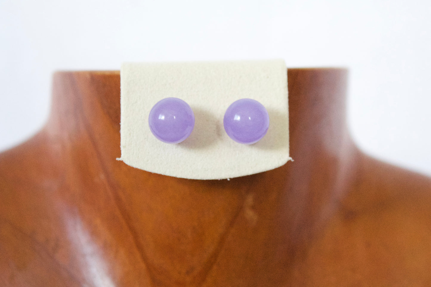 14K Purple Dyed Jade Earring