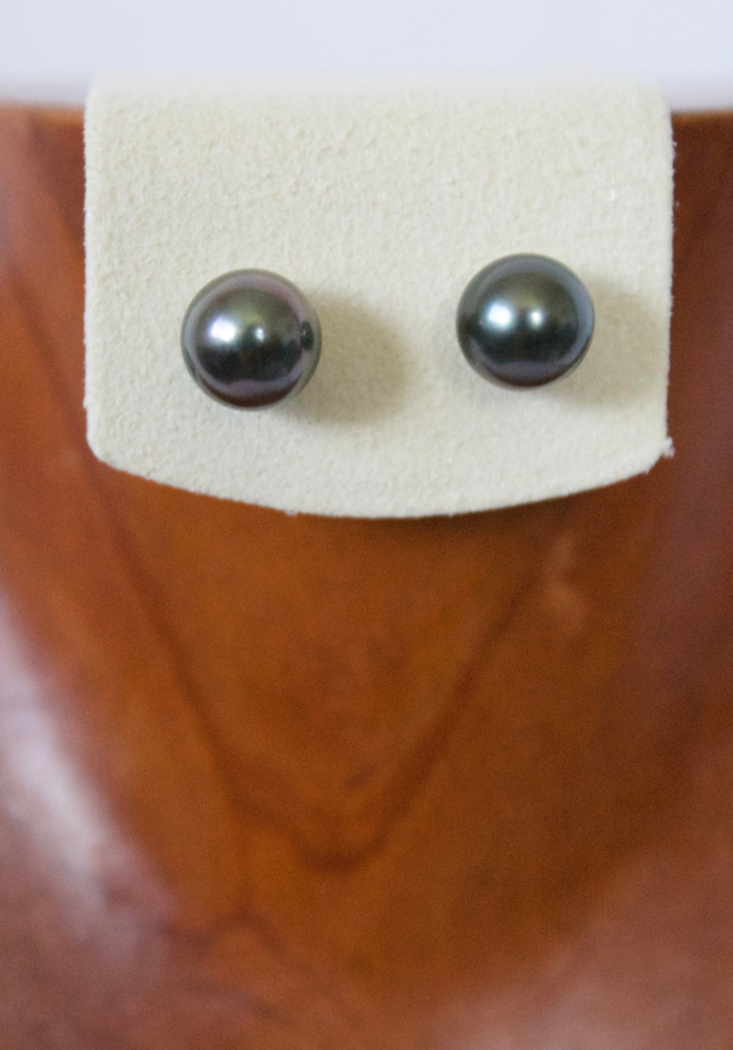 14K Tahitian Pearl Earring