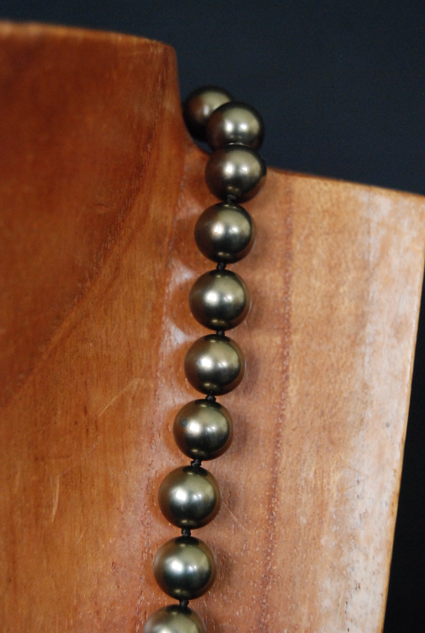 Chocolate Mother of Pearl Necklace