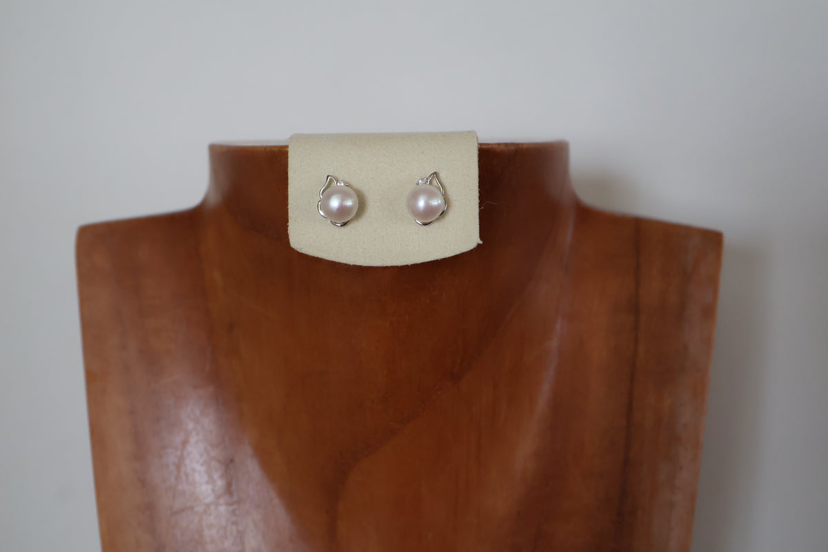 Fresh Water Pearl Designed Earring