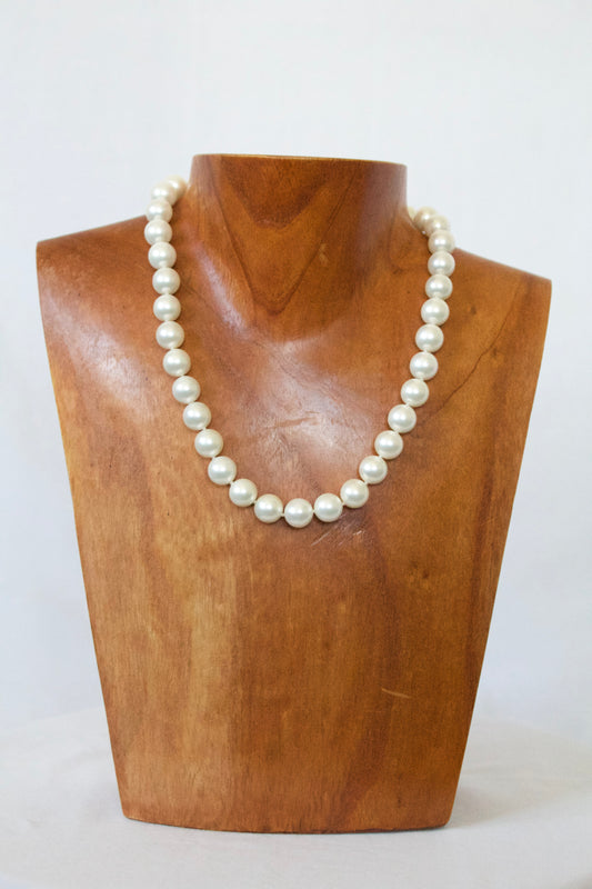 White Shell Pearl Necklace