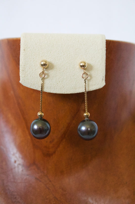 14K Dyed Fresh Water Pearl Earring